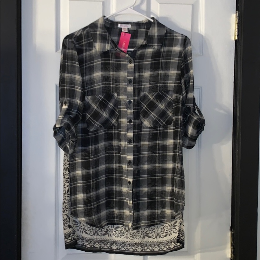 Sheer 3/4 Sleeve Button Down